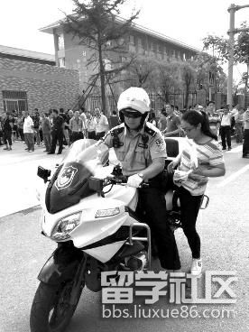 Ne5j-fyfzhac0347269.jpg Ne5j-fyfzhac0347269.jpg